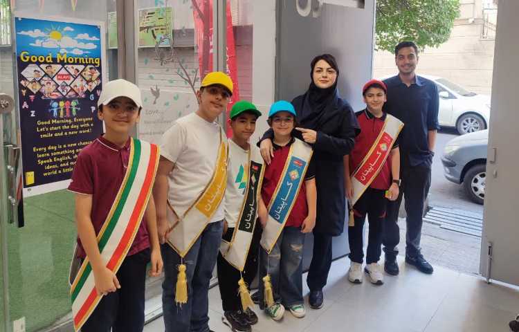 تیم خوش آمدگویی 2