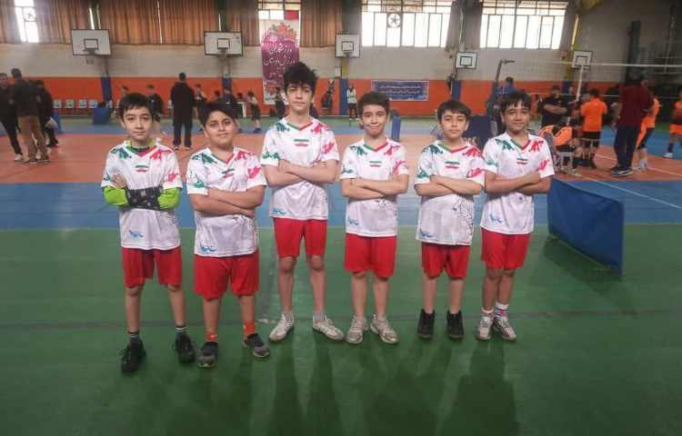 تیم والیبال دبستان علوی نوین 1