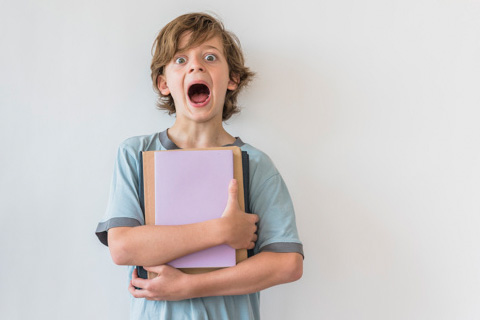 پیامدهای ماندگاری تیک عصبی در کودکان