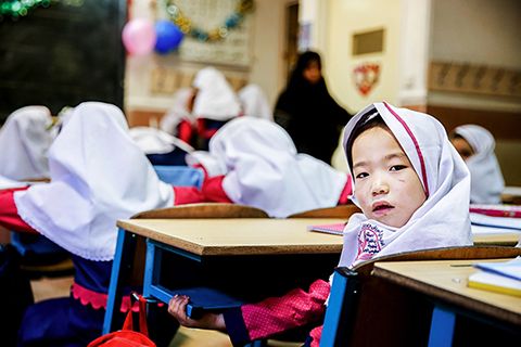 شرایط ثبت نام اتباع در مدارس ابتدایی