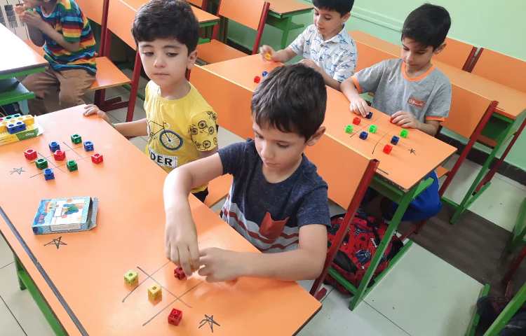 جدول شگفت انگیز 4