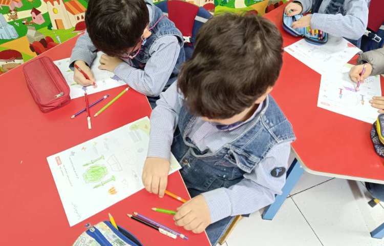 جزوه ی هوش (رنگ آمیزی سفره هفت سین ) 2