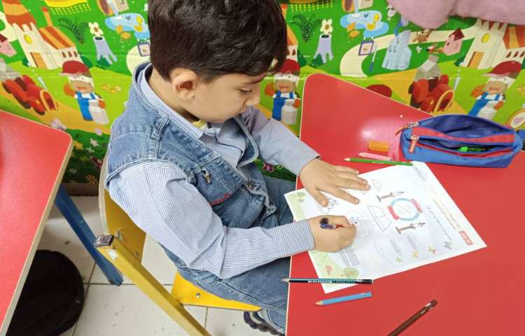 جزوه ی هوش (رنگ آمیزی سفره هفت سین ) 3