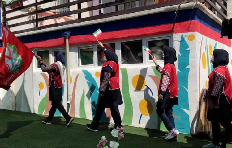 جشنواره اختتامیه دبستان های علوی 3