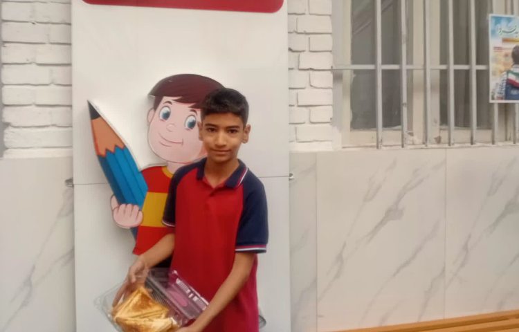 جشنواره عذا دبستان علوی 10