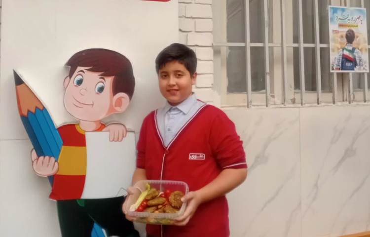 جشنواره عذا دبستان علوی 12