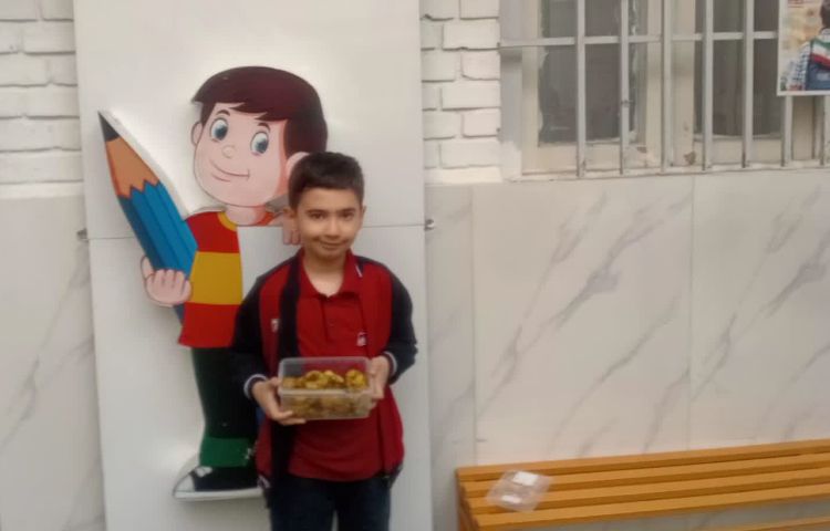جشنواره عذا دبستان علوی 18