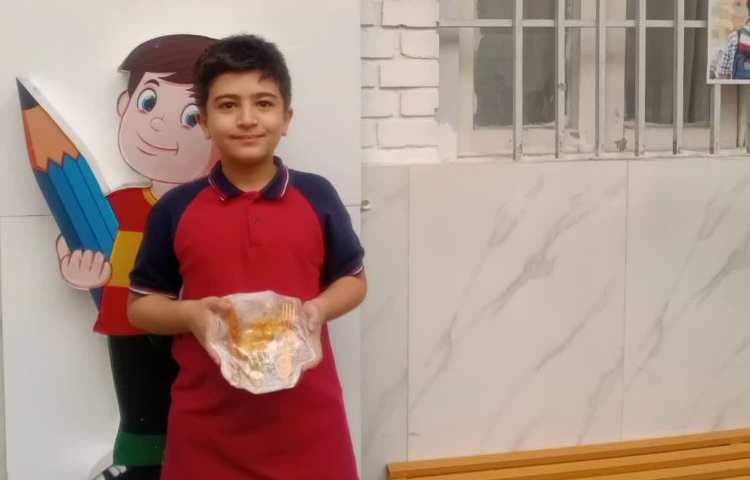جشنواره عذا دبستان علوی 8