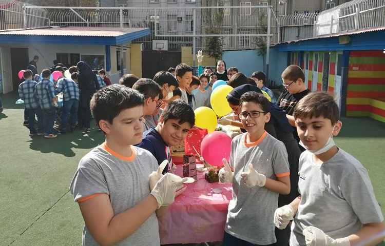 جشنواره غذای سالم دبستان علوی دوره دوم 11