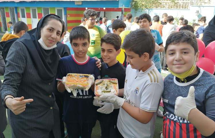 جشنواره غذای سالم دبستان علوی دوره دوم 16