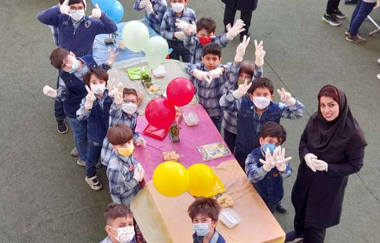 جشنواره غذای سالم دبستان علوی 35