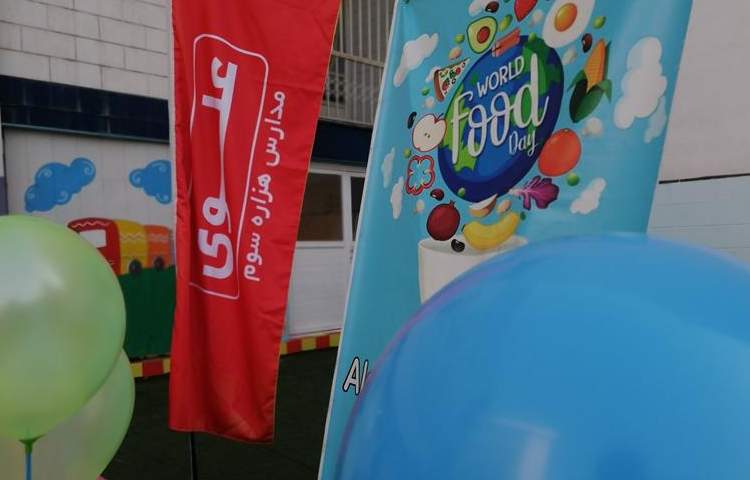 جشنواره غذای سالم دبستان علوی 4