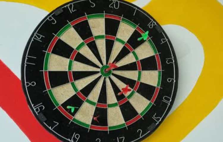 جشنواره غذای سالم و مسابقه ورزشی اولیا به همراه دانش آموزان 10