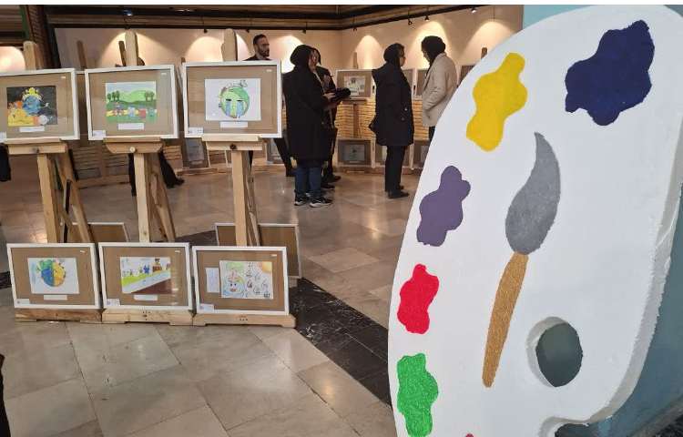 جشنواره هنر دوسالانه 18