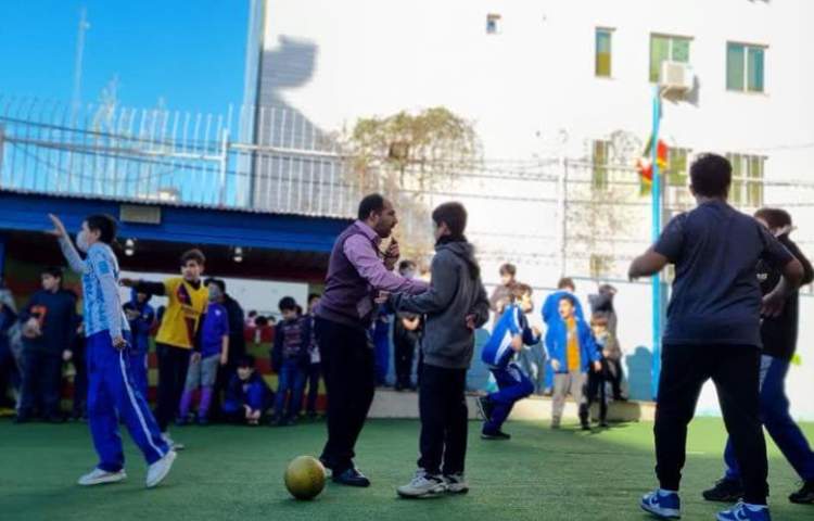 جشنواره ورزشی دانش آموزان دبستان علوی 3