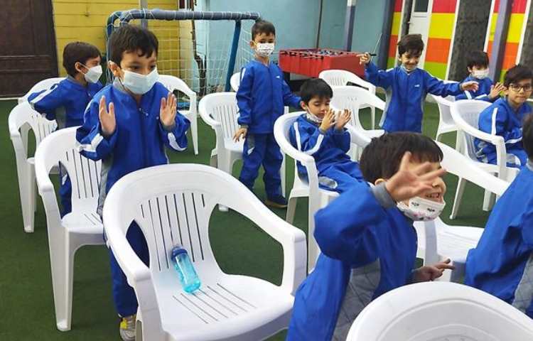 جشن آب دانش آموزان پایه اول دبستان 16