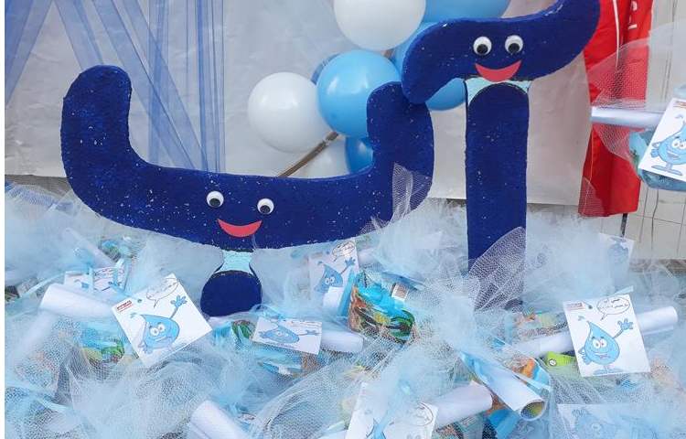 جشن آب دانش آموزان پایه اول دبستان 5