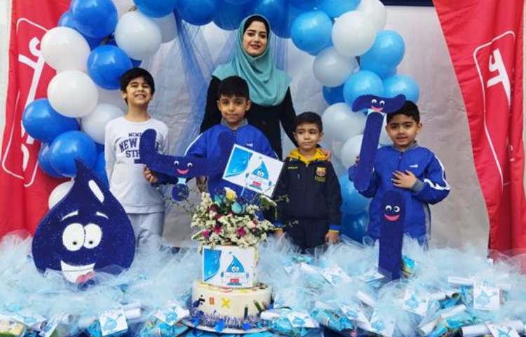 جشن آب دانش آموزان پایه اول دبستان