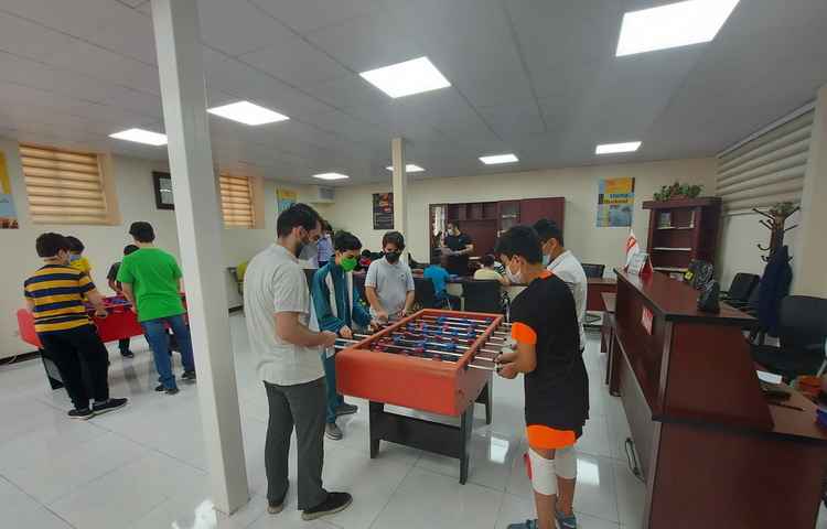 جشن آشنایی با مدرسه دانش آموزان پایه هفتم 12