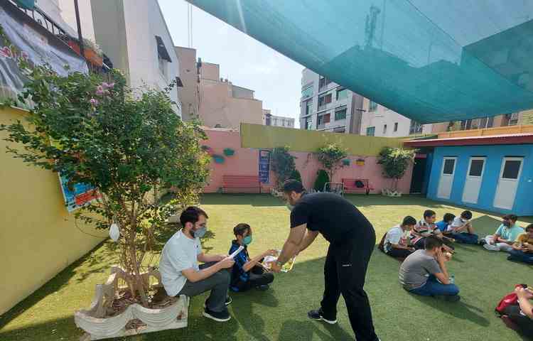 جشن آشنایی با مدرسه دانش آموزان پایه هفتم 18