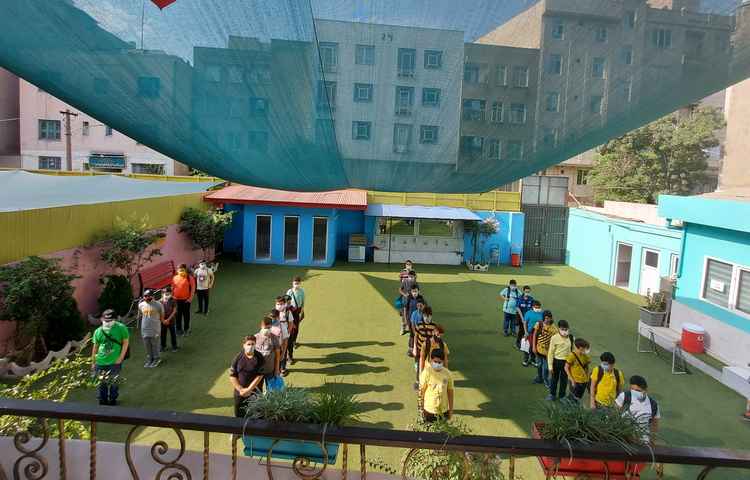 جشن آشنایی با مدرسه دانش آموزان پایه هفتم 2