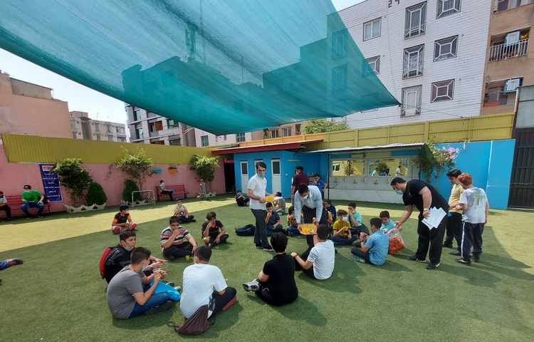 جشن آشنایی با مدرسه دانش آموزان پایه هفتم 24