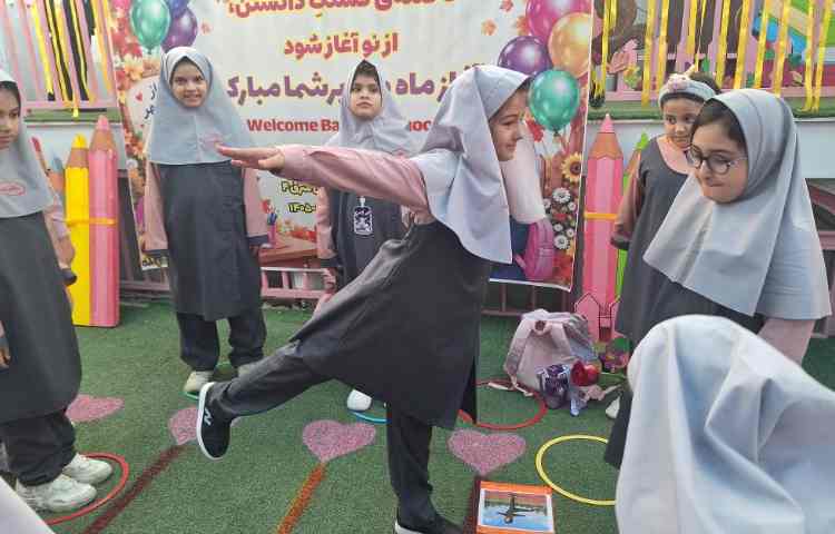 جشن آغازین مدرسه 13