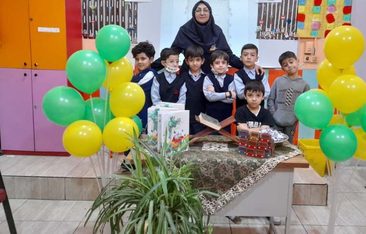 جشن آغاز آموزش قرآن در پایه اول