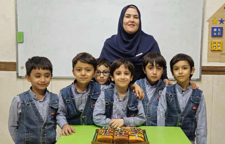 جشن اتمام الفبای فارسی 1