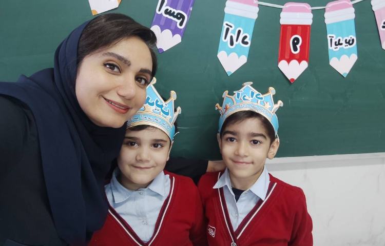 جشن اسم ( آراد، آیدین) در کلاس برگزار شد. 7