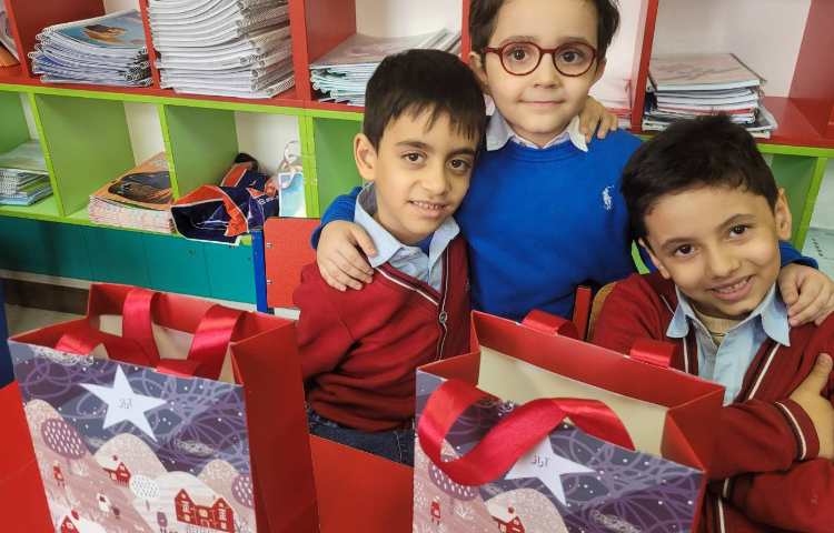 جشن اسم آقای آراز با تشکر از خانواده ی عزیز عسگرزاده 4