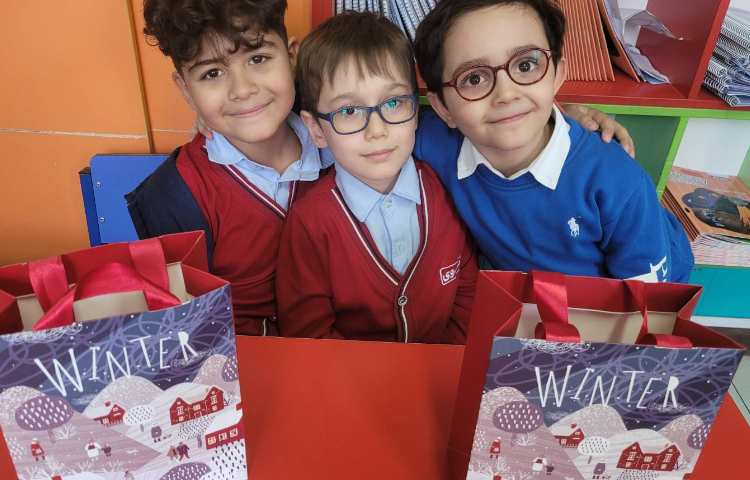 جشن اسم آقای آراز با تشکر از خانواده ی عزیز عسگرزاده 5