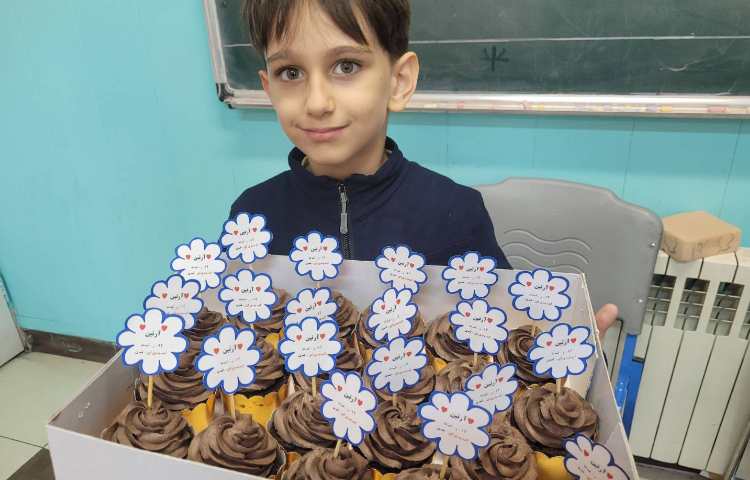 جشن اسم آقای آرتین، با تشکر از خانواده ی عزیز عرب 4