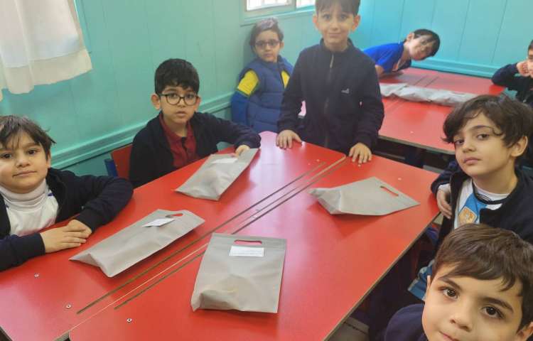 جشن اسم آقای آرتین، با تشکر از خانواده ی عزیز عرب