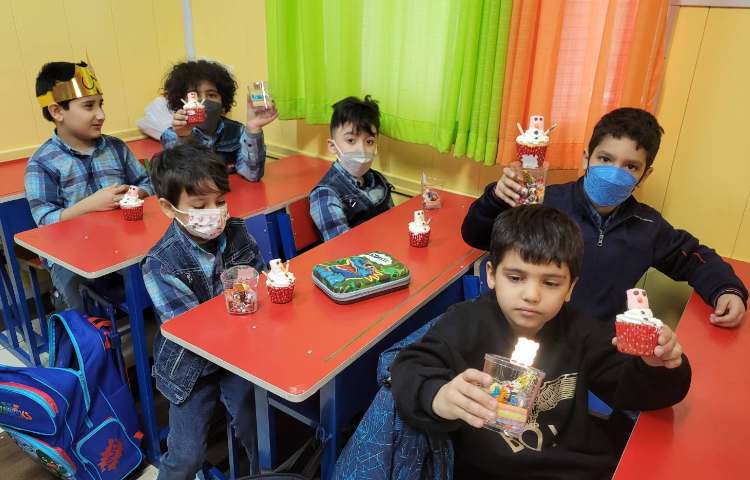 :جشن اسم آقای آرش رجایی، کلاس انگور 3