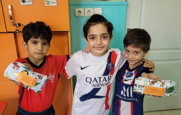 جشن اسم آقای آریو با تشکر از خانواده ی عزیز حسنی 3