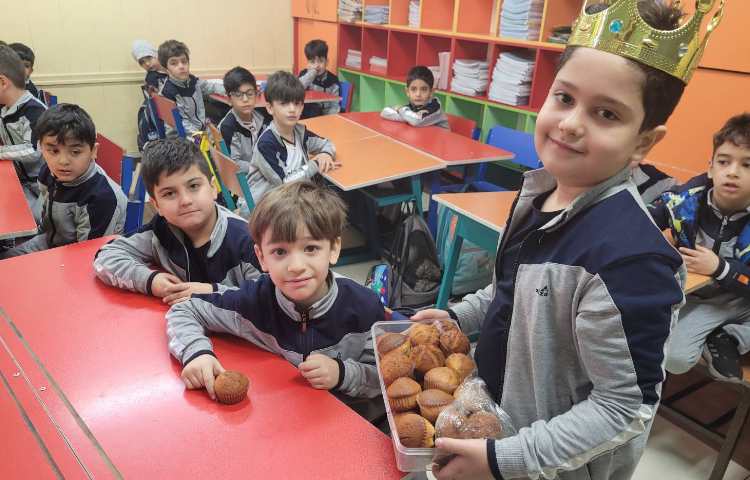 جشن اسم آقای ارشان رفعت 3