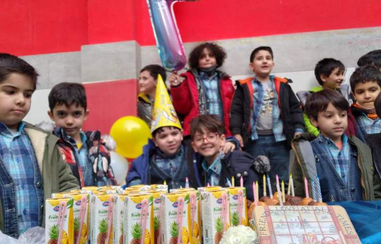 :جشن اسم آقای دانیال خیابانی، تولد آقای پارسا امراللهی 5