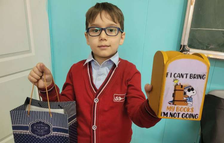 جشن اسم آقای مهرسام،با تشکر از خانواده ی عزیز محمدزمانی ها 1