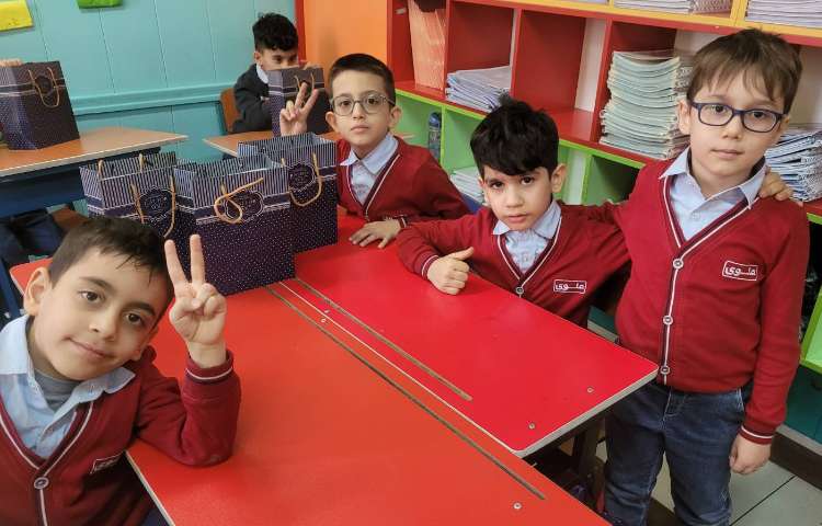 جشن اسم آقای مهرسام،با تشکر از خانواده ی عزیز محمدزمانی ها 6