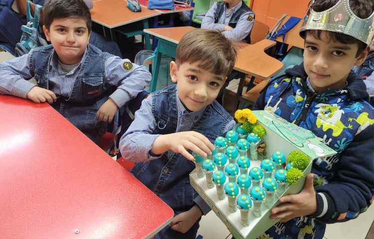 جشن اسم آقای پارسا پیروزخواه 1