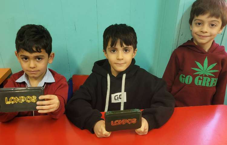 جشن اسم آقای پرهام، با تشکر از خانواده ی عزیز ارحام صدر 4