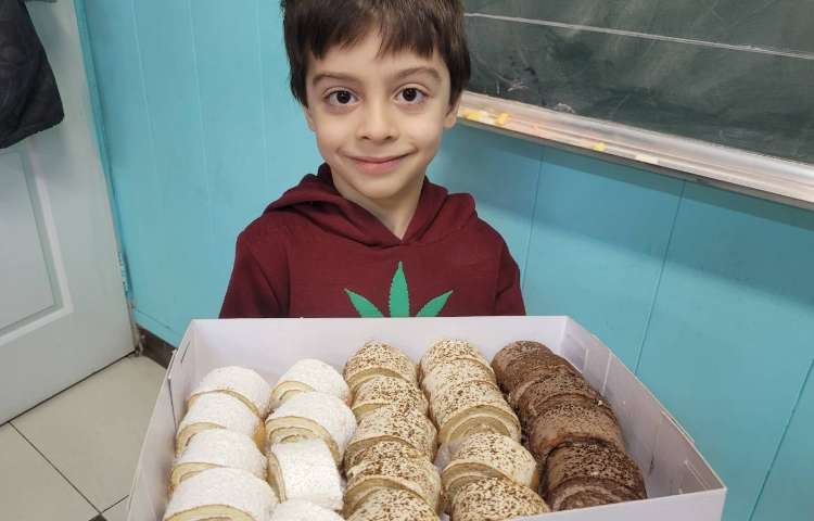 جشن اسم آقای پرهام، با تشکر از خانواده ی عزیز ارحام صدر