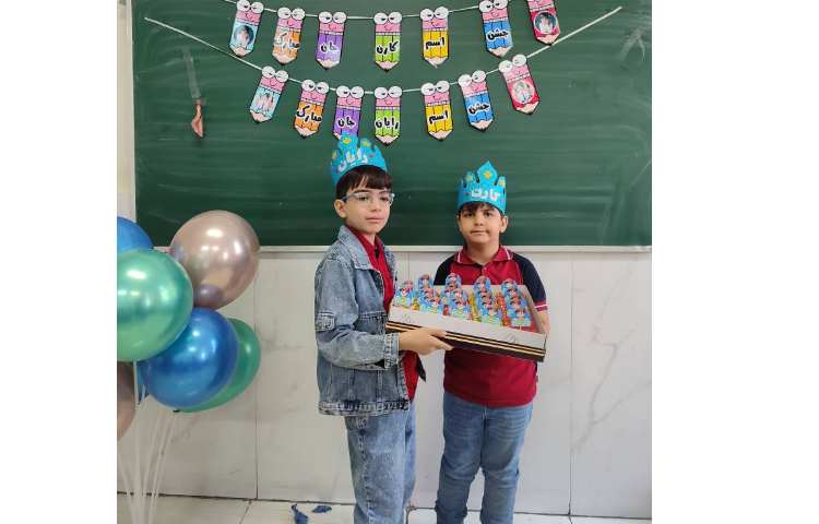 جشن اسم ( رایان،کارن) در کلاس برگزارشد 2