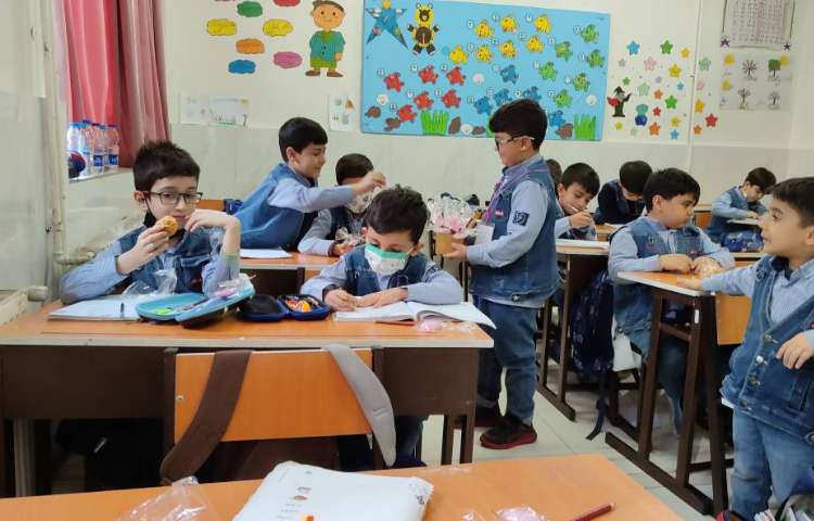 جشن اسم صدرا و تدریس نشانه (ص) 2