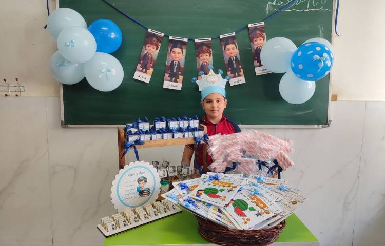 جشن اسم ( مهراد،شهراد) در کلاس برگزارشد. 8