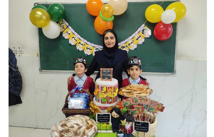 جشن اسم (ویهان ، سام) درکلاس برگزارشد. 6