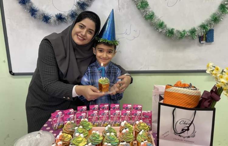 جشن اسم و تولد دانش آموزان پایه اول دبستان 4