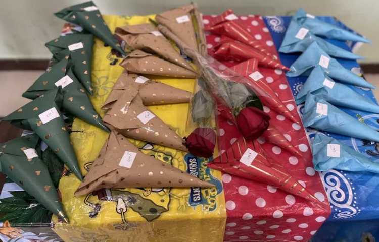 جشن اسم و تولد دانش آموزان پایه اول دبستان 6