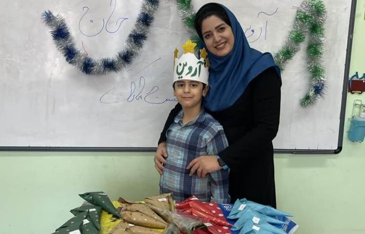 جشن اسم و تولد دانش آموزان پایه اول دبستان 7